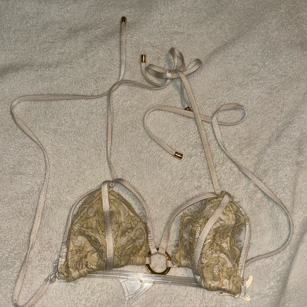 Beach Bunny swim top